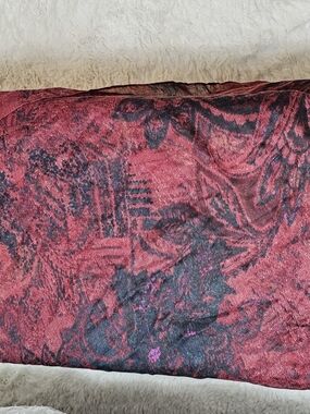 Red and Black Floral Patterned Scarf